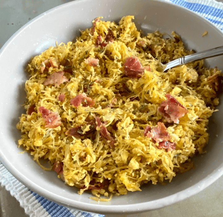 What is the golden rule of cooking a carbonara